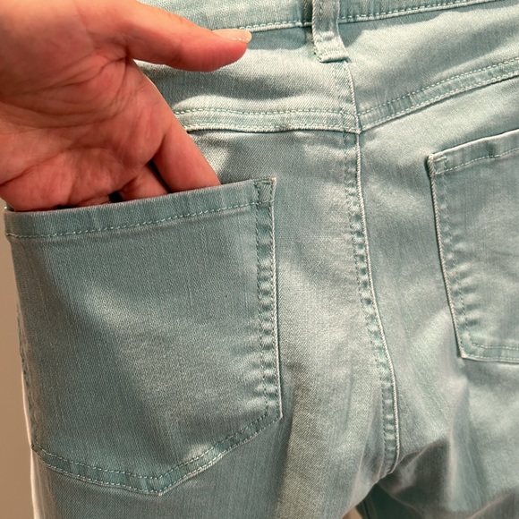 CAbi Mint Teal Stretch Skinny Jeans Low Rise Size 8 Style 322 - Picture 9 of 12